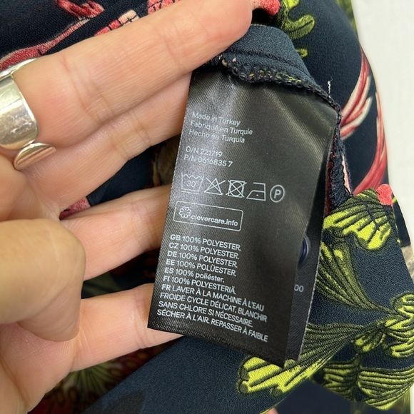 H&M - Bright Floral Colorful Patterned Half Button Long Sleeve Blouse Size 2 - Picture 10 of 11